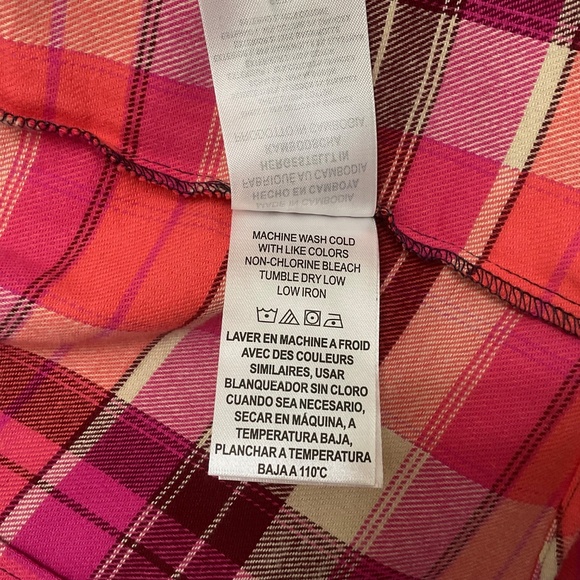 Legendary Whitetails Womens Plaid Flannel Hooded Shirt Pearled Snaps Size M - Picture 4 of 5